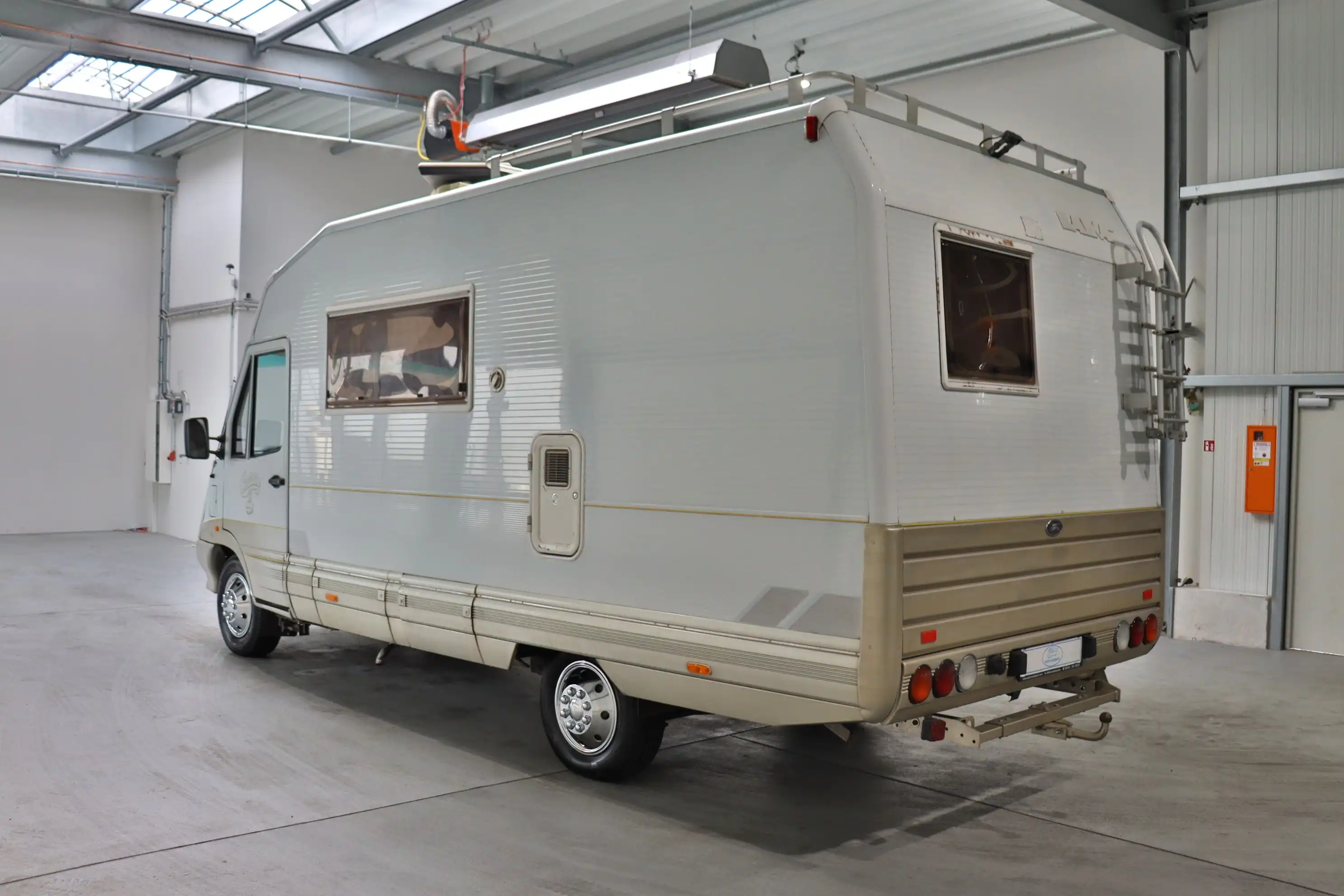 LAIKA Ecovip 300 L beim Wohnmobilpark in Bad Honnef kaufen